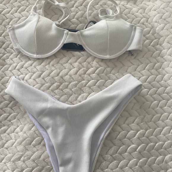 Brand new bikinis for sale! - Picture 2 of 4